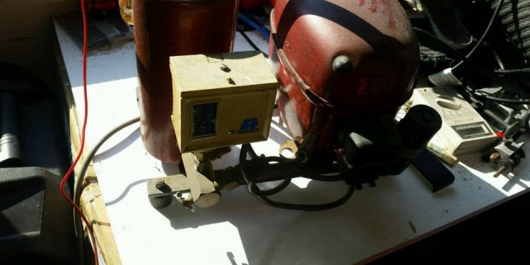Silent compressor Airbrush